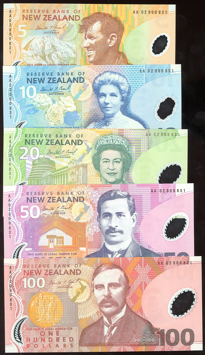 Thumbnail for 2002 New Zealand Set of 5 First Prefix Notes with Matching Serial Numbers AA02 000831 UNC