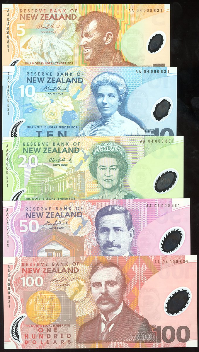 Thumbnail for 2004 New Zealand Set of 5 First Prefix Notes with Matching Serial Numbers AA04 000831 UNC